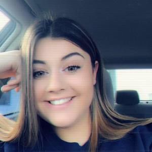 Meet your Posher, Carlie